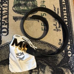 MENS MCM BELT USED